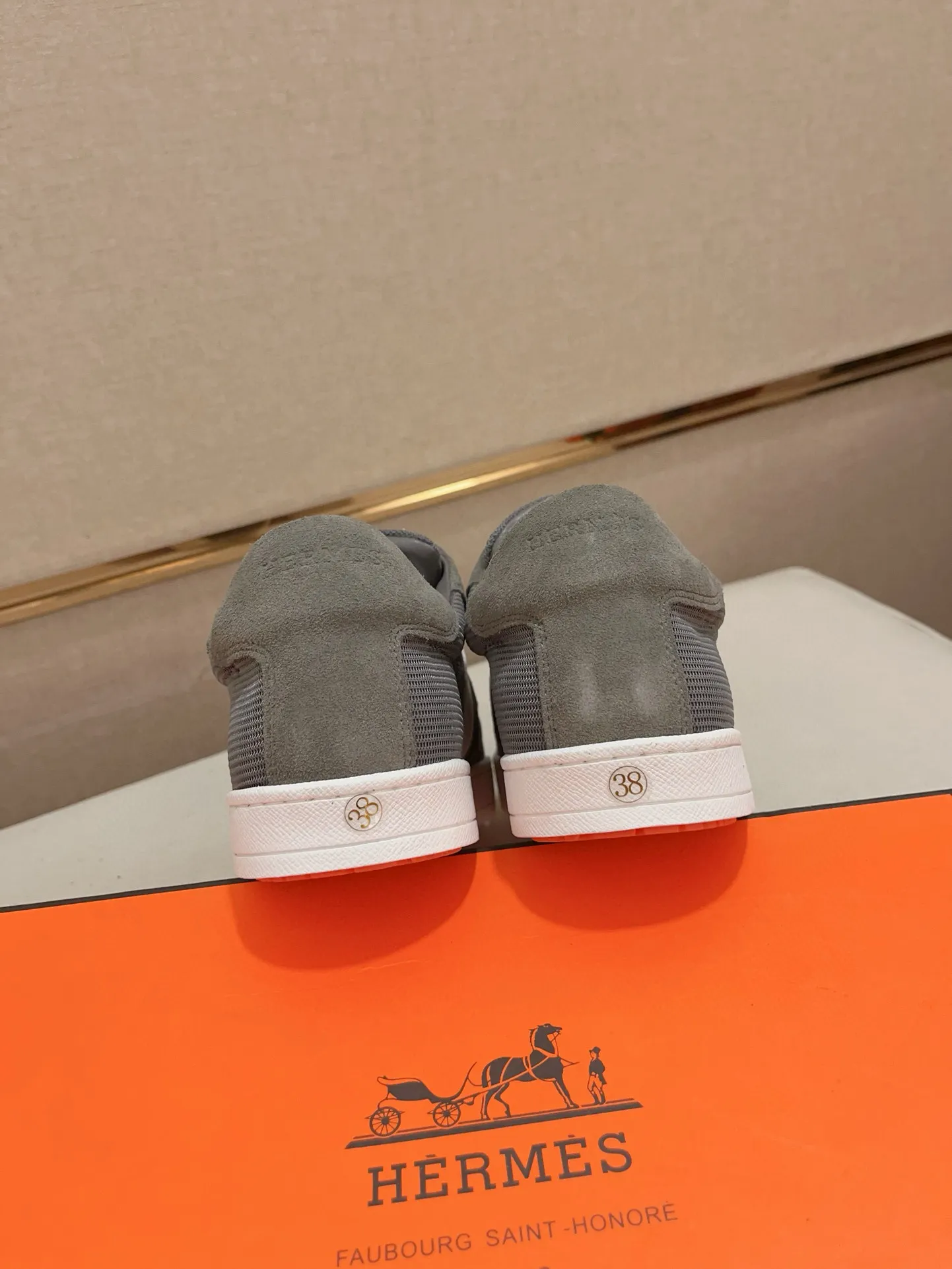 Men's clothing and shoes💰: 400💰《HERMES》【Classic Original Version】Hermès; Top 🔝 Purchasing Agency 🔍🔍Men's latest 🇺🇸 counter sales simultaneously, original ▲▲cowhide imported from Italy ▲▲Exquisite workmanship (Italian 🇮🇹Imported water-dyed 🐂cowhide lining) sole: original sole provided by the original factory, ⚠️exclusive double-layer activity·TPR·rubber·combined molded outsole; Code number: 38-44 (45/46 can be customized, non-refundable)